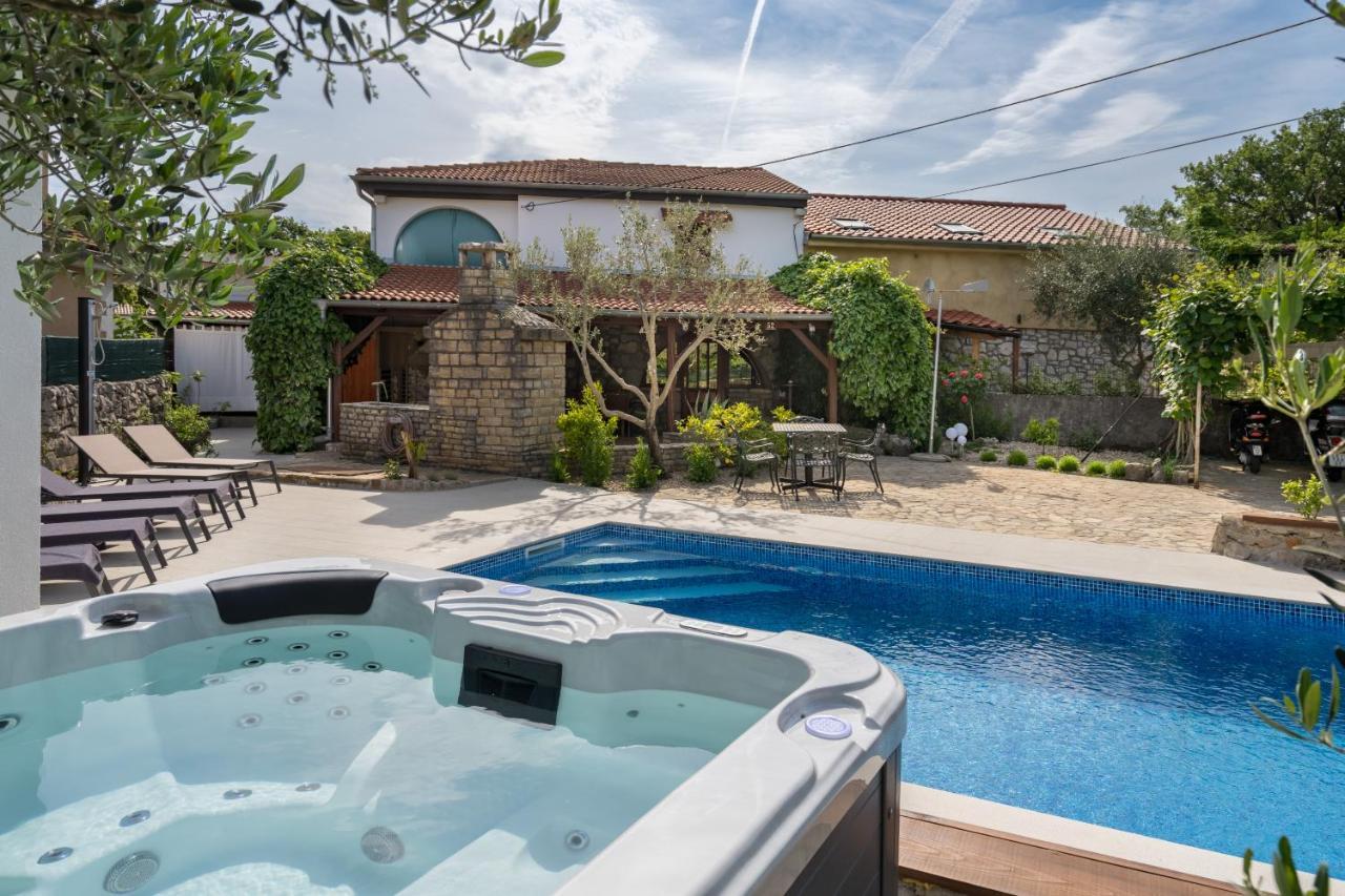 Stone Lady Holiday Home With Pool&Hot Tub,Sauna,Bbq,Garden Rasopasno Exteriér fotografie