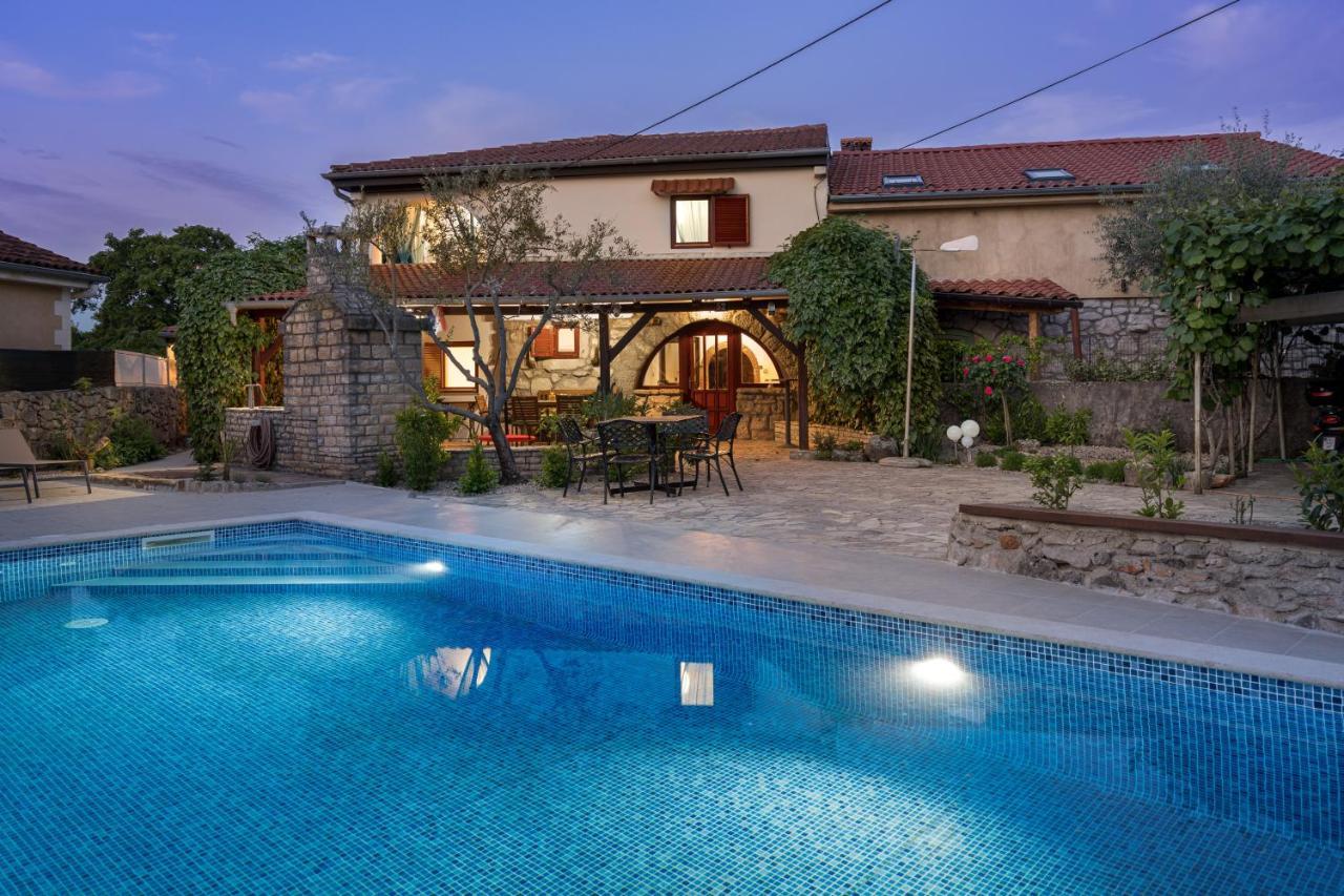 Stone Lady Holiday Home With Pool&Hot Tub,Sauna,Bbq,Garden Rasopasno Exteriér fotografie